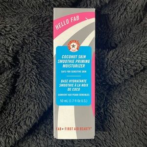 First Aid Beauty Coconut Skin Smoothie Priming Moisturizer
